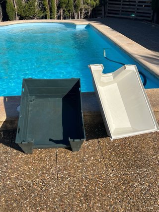 Caseta para perro beige y verde