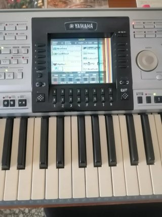 Tastiere professionali Yamaha PSR-3000