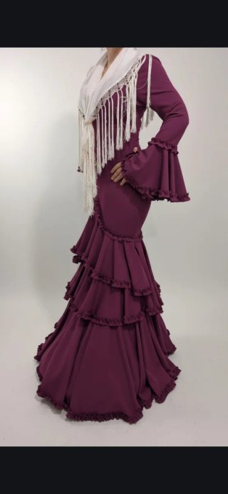 Traje Flamenca Morado Volantes TODAS LAS TALLAS.