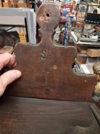 Especiero/Salero Antiguo de Madera