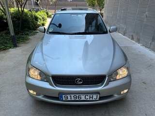 Lexus IS200 Sportive  / 2003