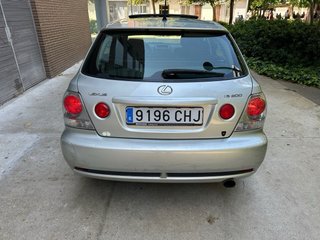 Lexus IS200 Sportive  / 2003