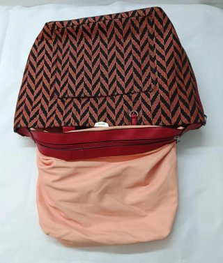 Bolso tote Parfois grande rojo estampado chevrón