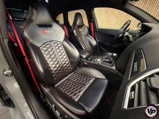 Audi RS4 Avant 4.2 FSI quattro 331 kW (450 CV)