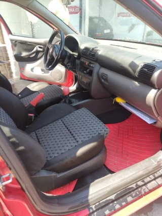 SEAT Leon 2000