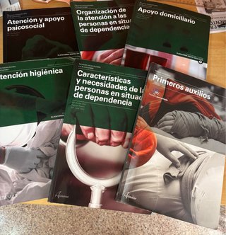 Libros texto GM Atención a la Dependencia 1º año