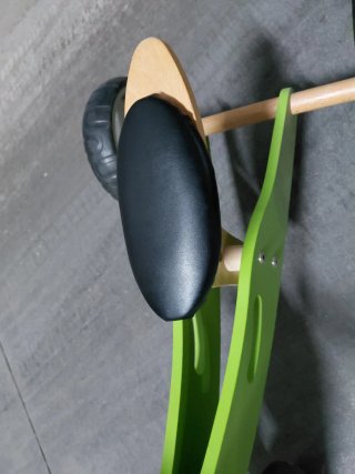 Triciclo infantil madera y verde