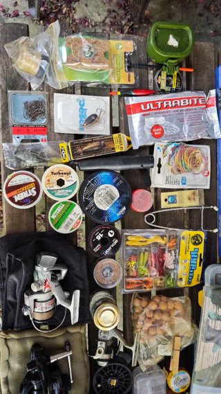 Equipo de pesca deportiva agua dulce