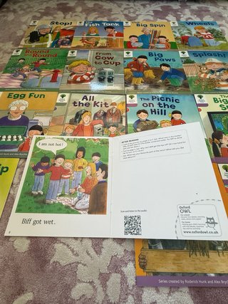Oxford tree reading book, Nivel DD1