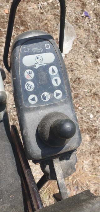Silla de ruedas electrónica, sin bateria