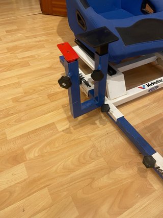 Cockpit Ford Racing Simulación