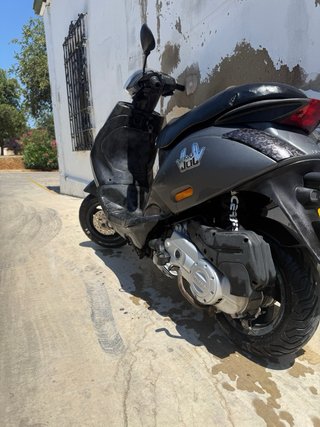 Piaggio Zip 4t