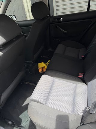 Volkswagen Golf 2003