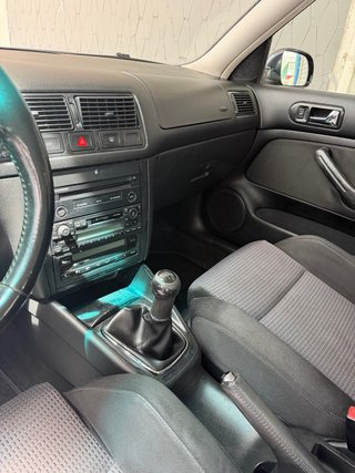Volkswagen Golf 2003