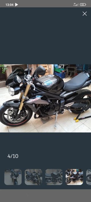 Triumph Street Triple Moto Negra