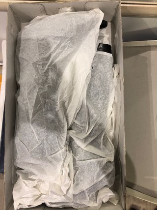 Botas altas de piel negras