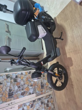 Moto Eléctrica e-zi Scooter 265 Km