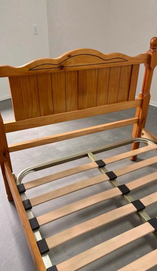 Dormitorio madera de pino