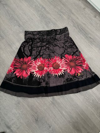 Falda Desigual