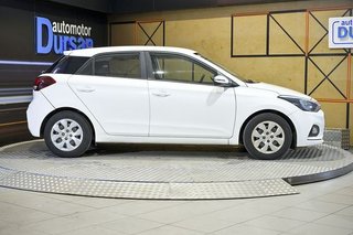 Hyundai i20   1.2 MPI 55kW 75CV Essence