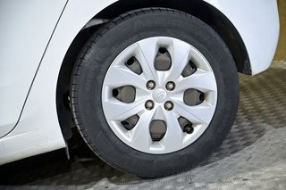 Hyundai i20   1.2 MPI 55kW 75CV Essence