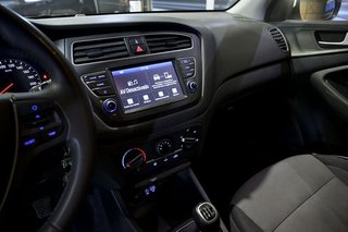 Hyundai i20   1.2 MPI 55kW 75CV Essence