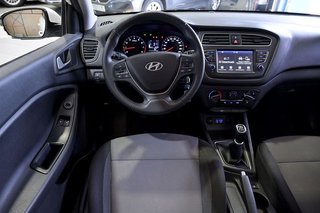 Hyundai i20   1.2 MPI 55kW 75CV Essence