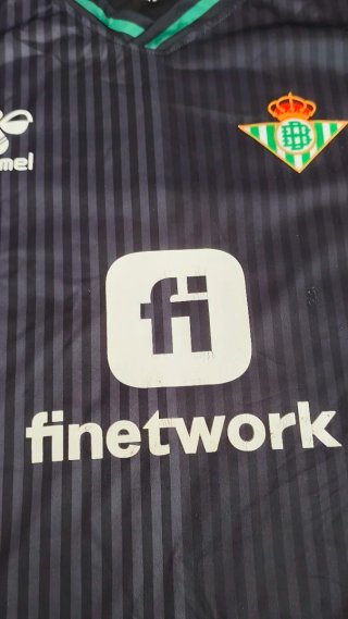 Camiseta Negra Betis Hummel Talla M