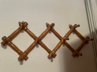 Perchero extensible madera antiguo