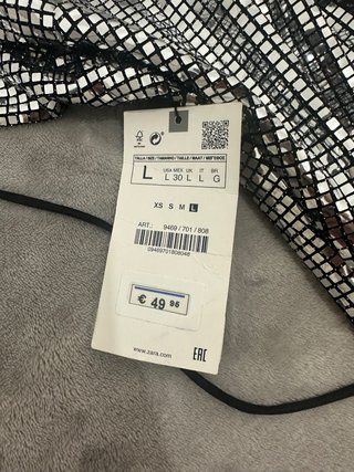 Vestido Zara plateado con brillos