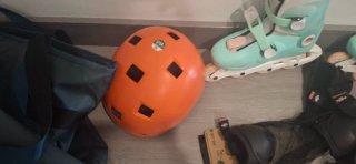 Patines ajustables + Casco + Protecciones