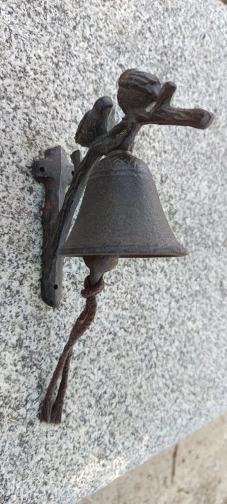 Campana decorativa metal pájaros