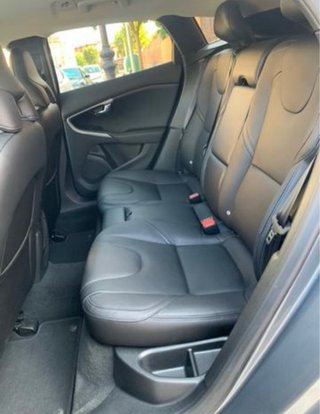 Volvo  V40 2015
