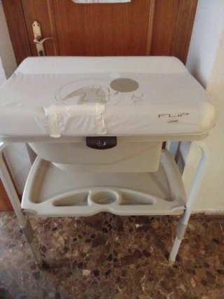 Bañera y cambiador para bebé