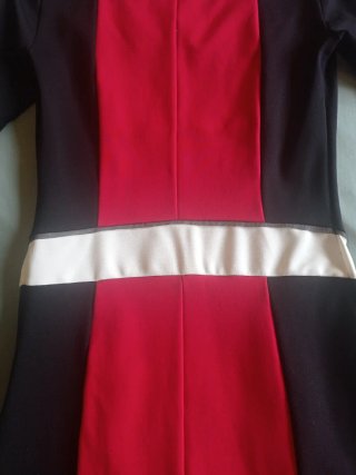 Vestido Morgan Negro y Rojo Talla S