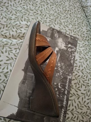 Sandalias cuña Blanco & Negro bronce