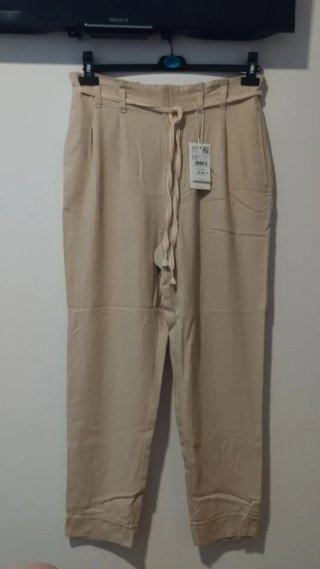 Pantalón de lino beige