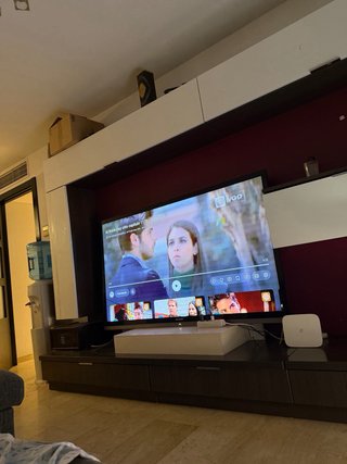 TV 84 pulgadas (NO ES SMART TV)