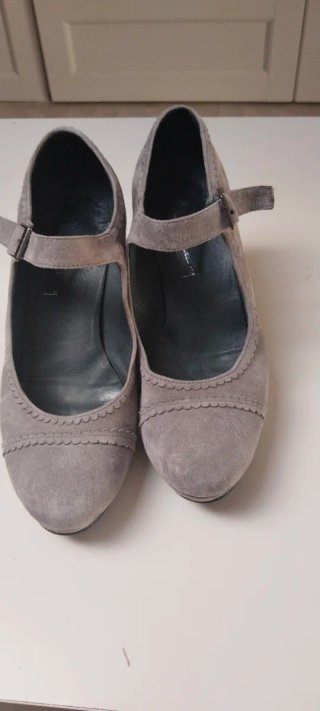 Zapatos de piel grises para baile