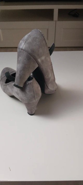 Zapatos de piel grises para baile