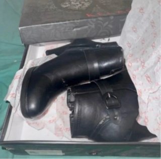 Zapatillas Kelara Negras y Plateadas Talla 38