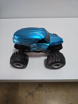 Colección 6 Monster Trucks 1:24