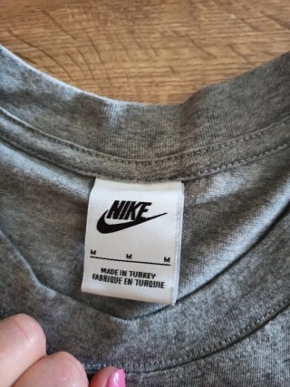 Camiseta Nike Manga Corta Gris