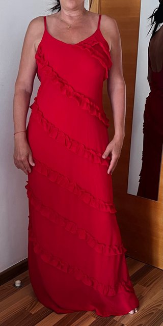 Vestido rojo con volantes