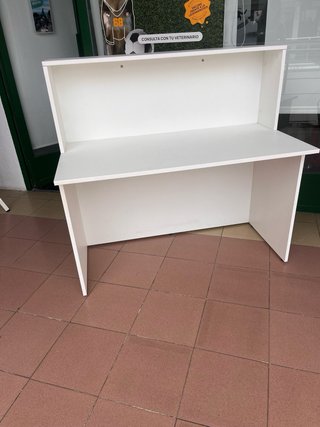 Mostrador blanco madera