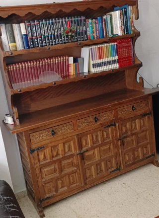 Mueble Castellano 2 cuerpos madera maciza
