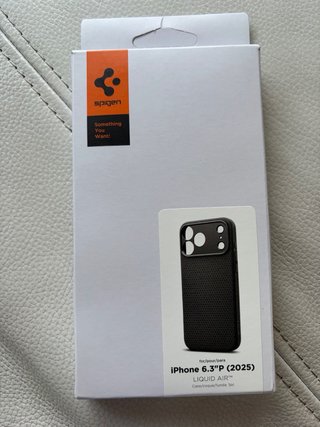 Funda Negra iPhone 17 Pro