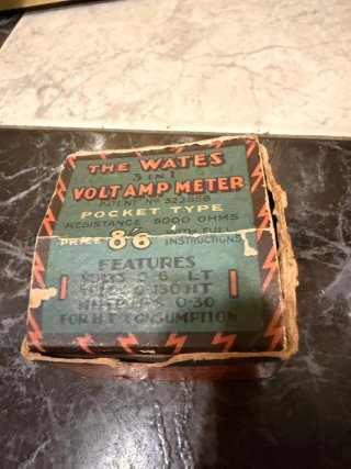 Voltímetro antiguo