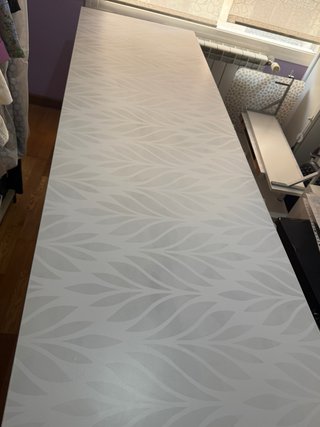 Mesa de escritorio blanca y gris ( 2mx60cm)