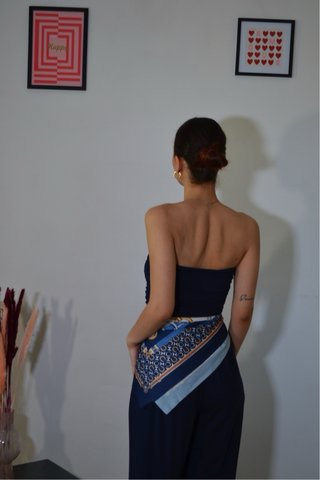 Tuta foulard blu